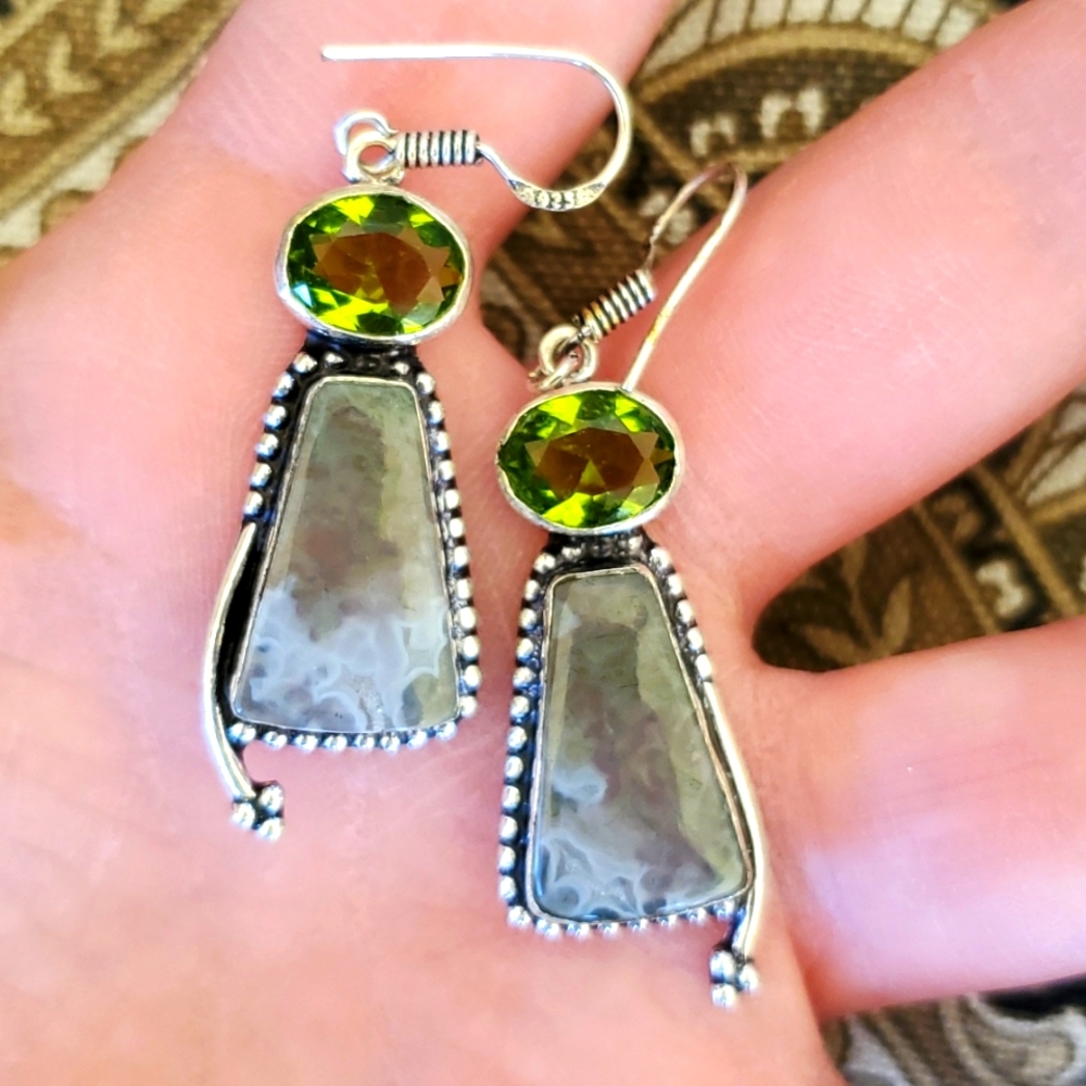 New Ocean "Orca" Agate Palm & Peridot 925 Silver Dangle Earrings.